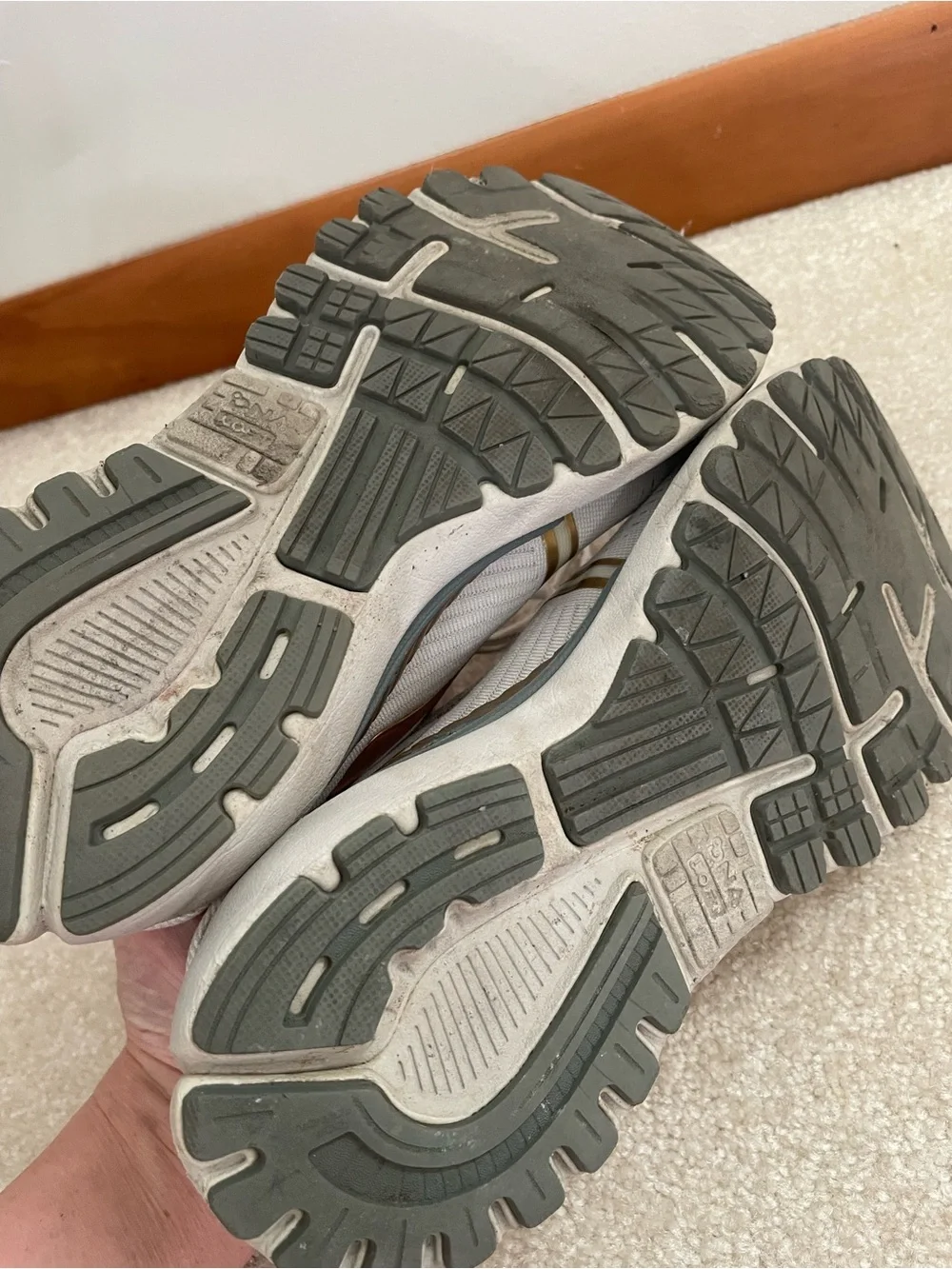Brooks light Gray Athletic Sneakers with Gold Accents